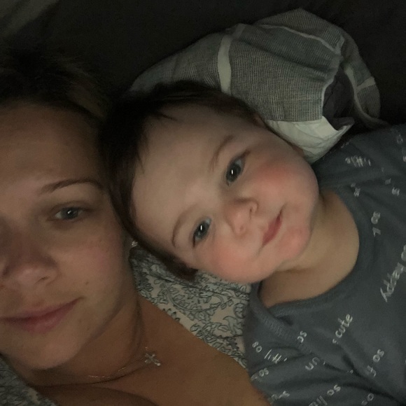 Meet your Posher, Fallonn - Picture 1 of 1